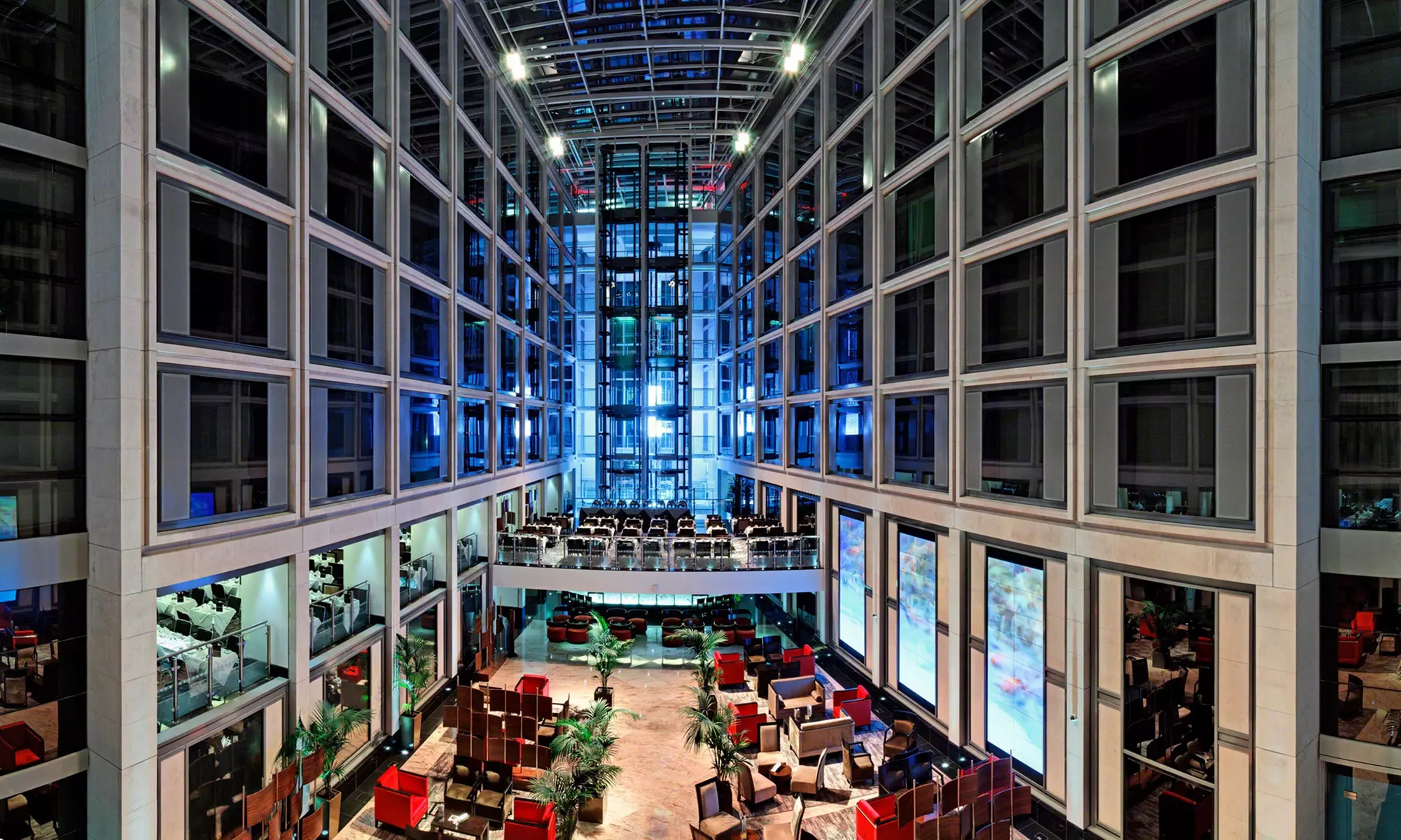 Central London: Luxury Stay with Spa Access