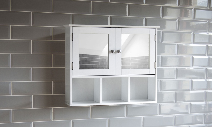 Image 5: Milano Bathroom Range