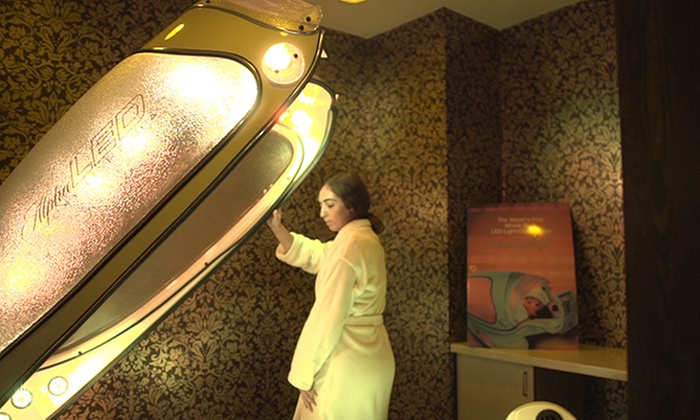 LED Infrared Pod or Red Light Therapy Treatment