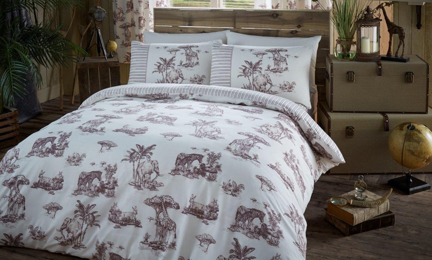 Image 5: Animal-Themed Duvet Cover Set