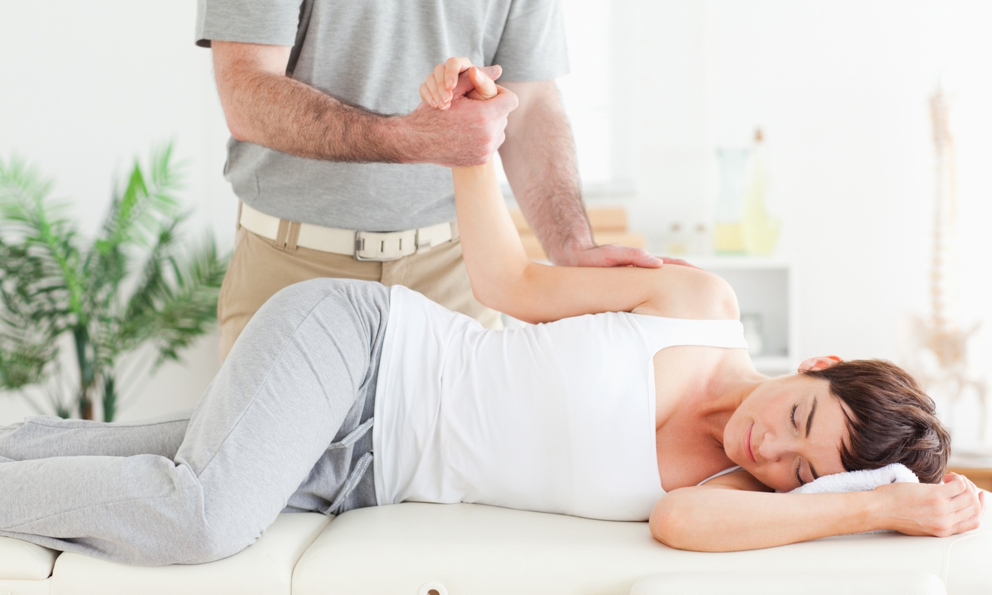 Chiropractic Adjustments, Therapy Sessions & Spinal Decompression Treatments