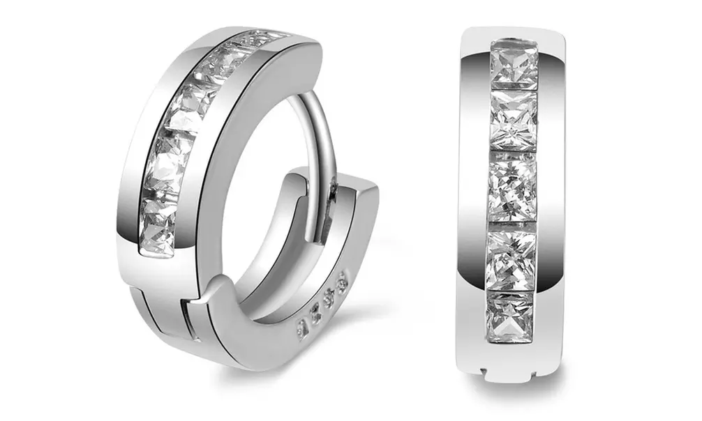 1 ou 3 paires de boucles d'oreilles Huggie fabriquées avec des cristaux Swarovski®, trois modèles au choix - Second Medium