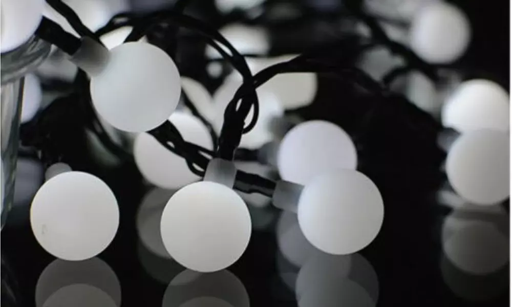 1 o 2 set da 100 lampadine solari a LED