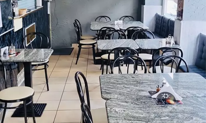 Burger nach Wahl mit Pommes und Dessert für 1-4 Personen