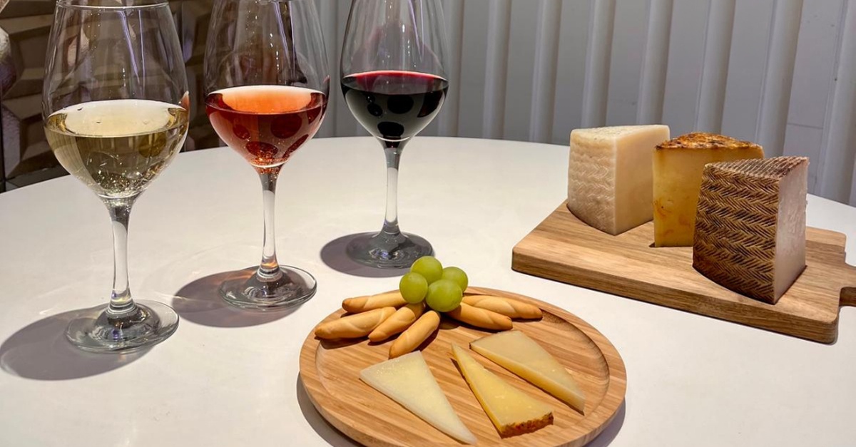 Cata de vinos y quesos manchegos artesanales en Madrid