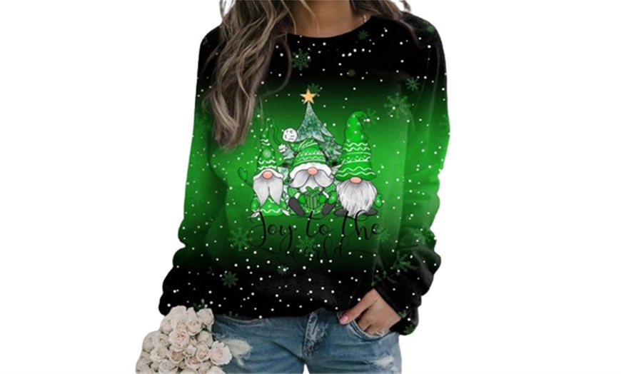 Image 4: Womens Christmas Gnome Sweatshirt