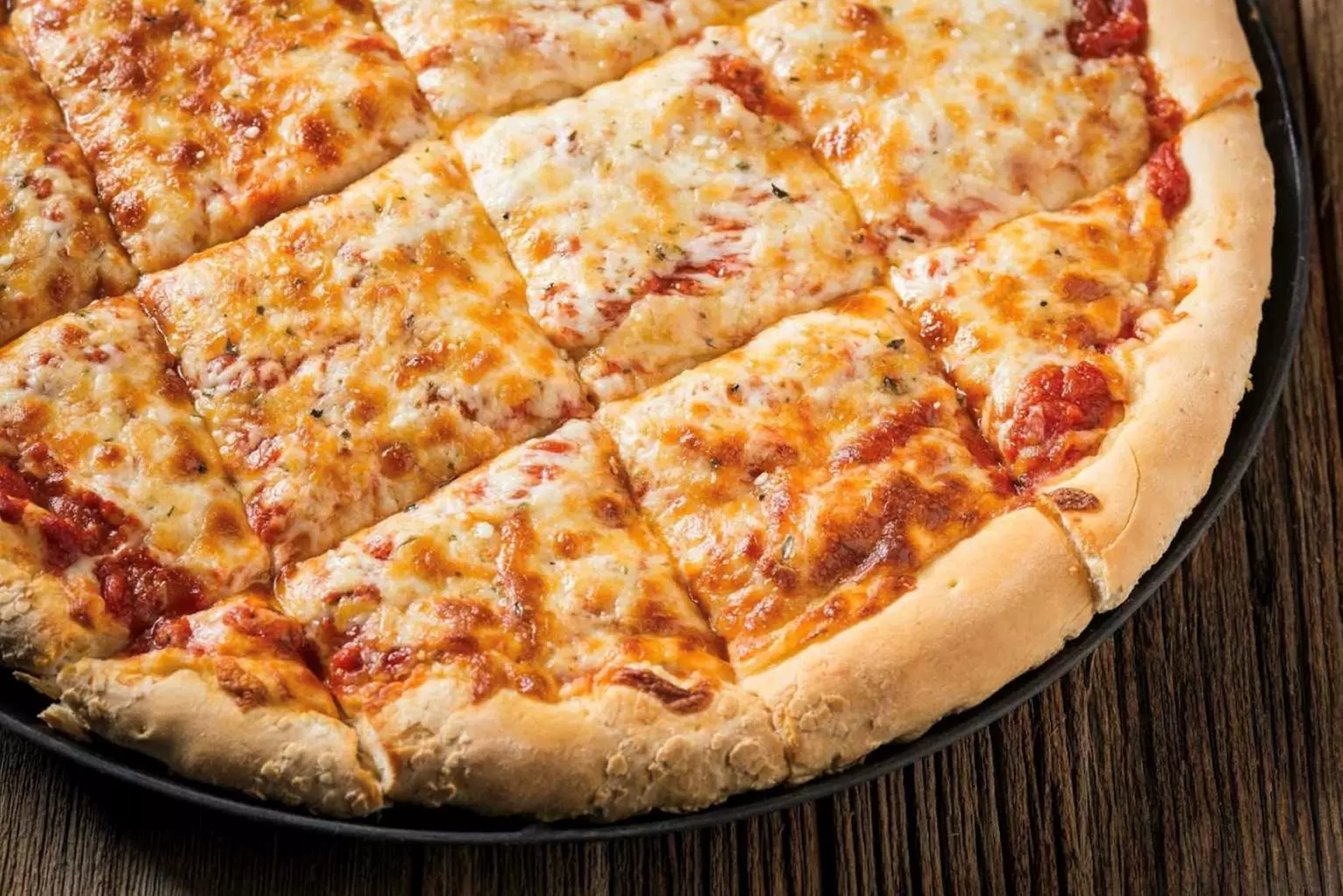 Chicago-Style Pizza and Italian Cuisine Experience