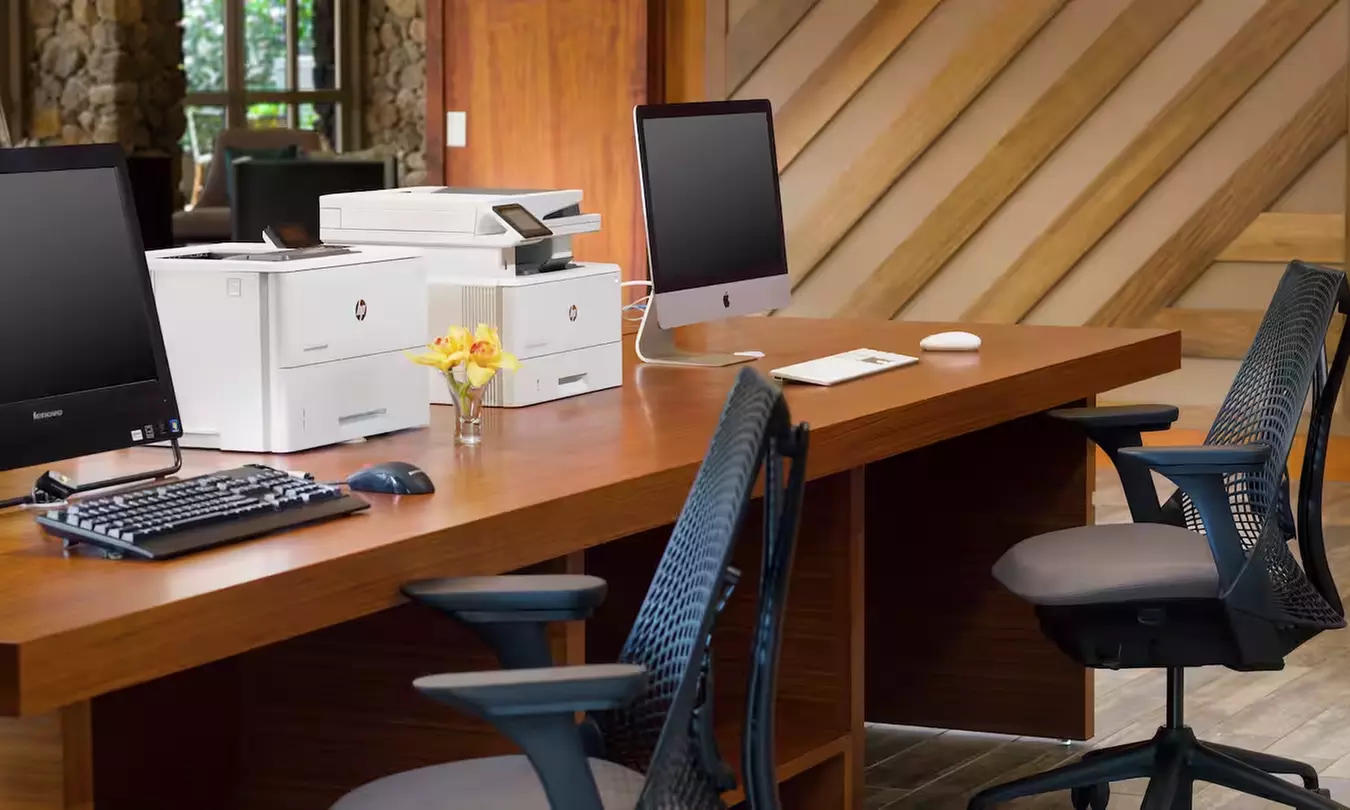 Stunning ocean views overlooking Wailua Bay!