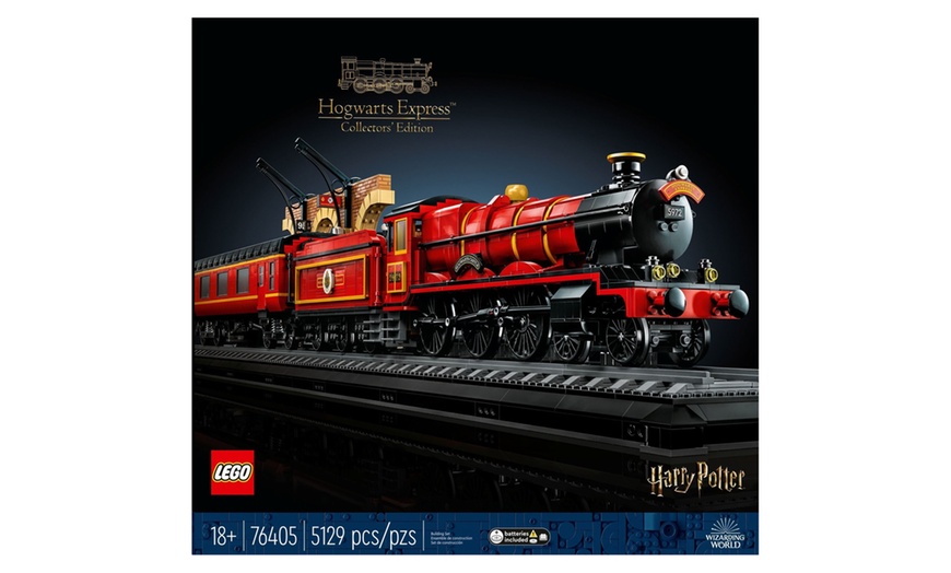 Image 5: LEGO Hogwarts Express Collector's Edition