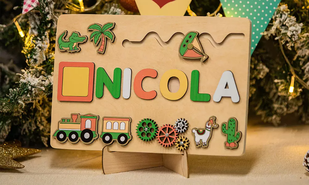 Gepersonaliseerd babycadeau: naam-puzzelbord
