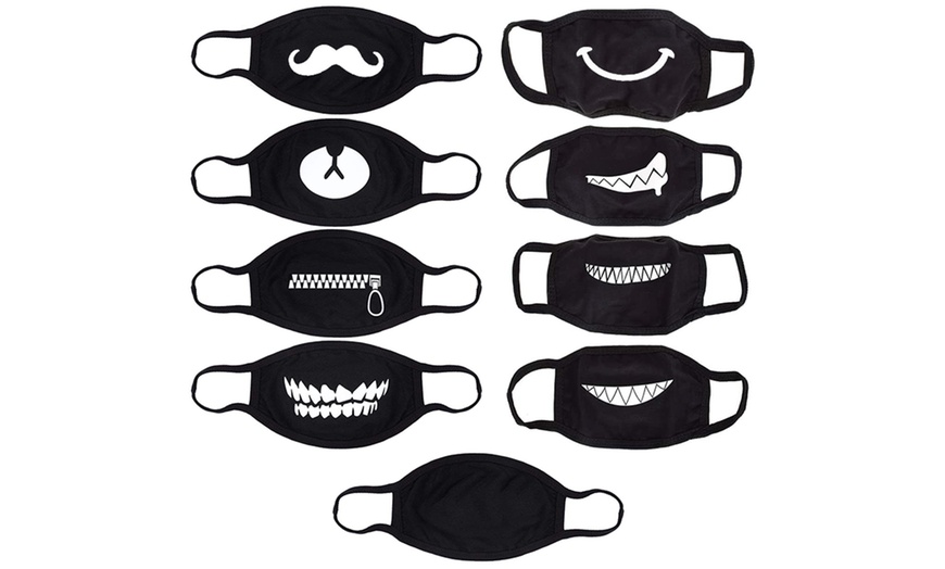 Image 6: Emoticon Face Mask