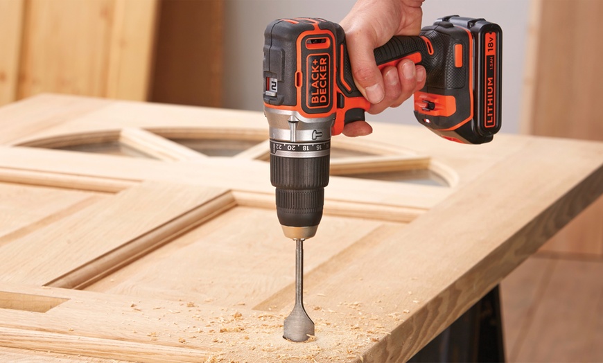 Image 4: Black + Decker Hammer Drill