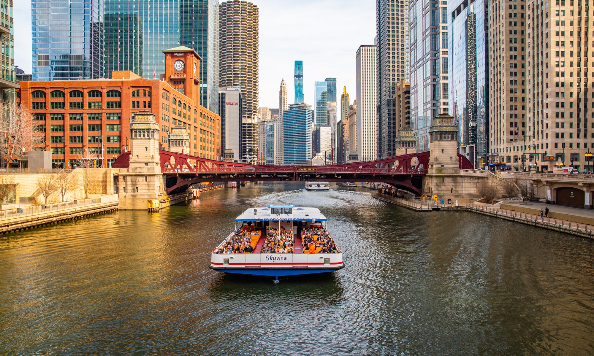 Shoreline Sightseeing - Architecture Boat Tour and Skyline Lake Cruise