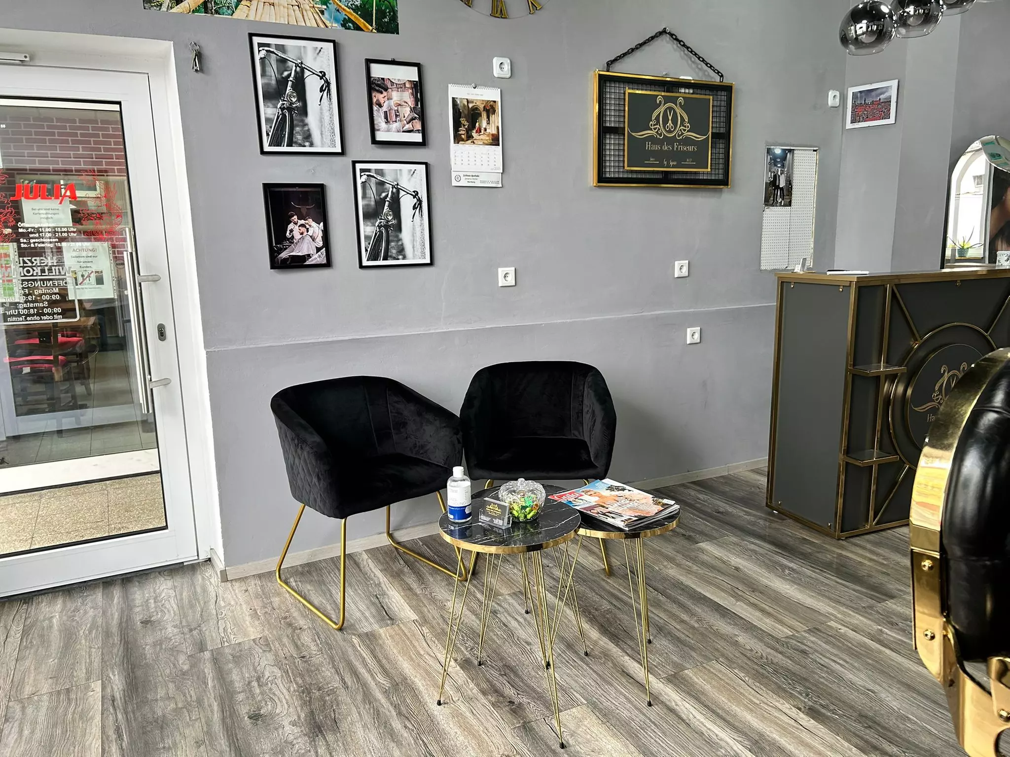 Haarschnitt, opt. mit Coloration