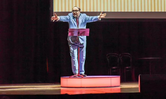 "Die Neue Heinz Erhardt Revue" mit Patrick L. Schmitz in 12 Städten