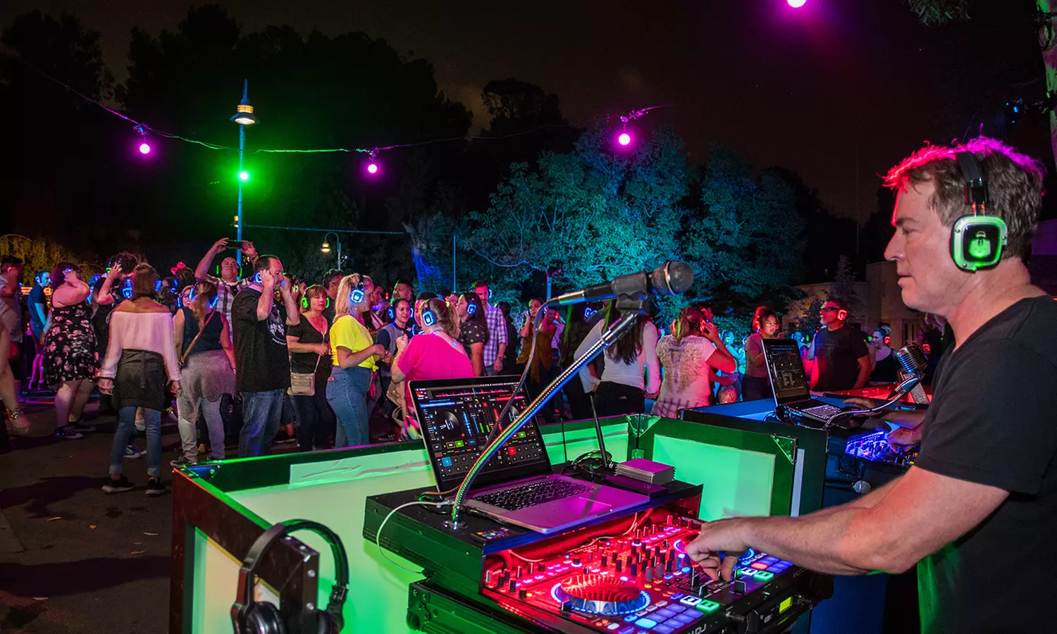 Admission for One to Roaring ’80s Night at the L.A. Zoo (21+) on June 16 at 6 p.m. (Up to 16% Off) - Second Medium