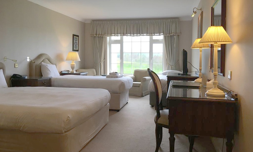 Image 4: Co. Monaghan: 1- or 2-Night 4* Stay with Bubbly