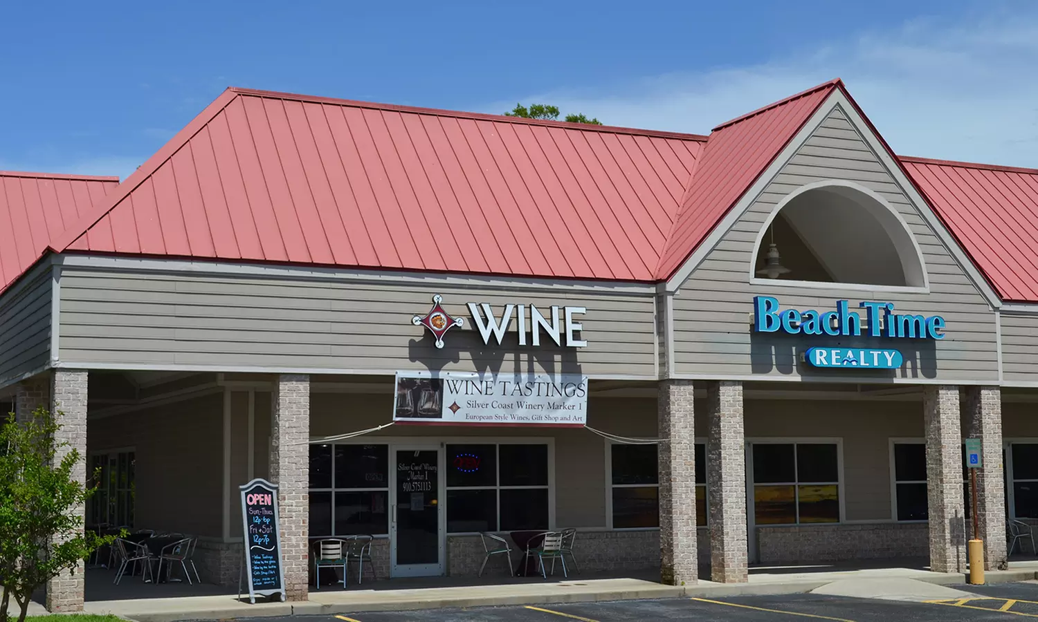 $27 for Snack Tray, Wine Flight, and Signature Wine Glass for Two ($37 Value)  - Primary Image