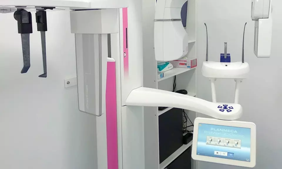 Blanqueamiento led y limpieza bucal en Clinica dental Marcelo Usera