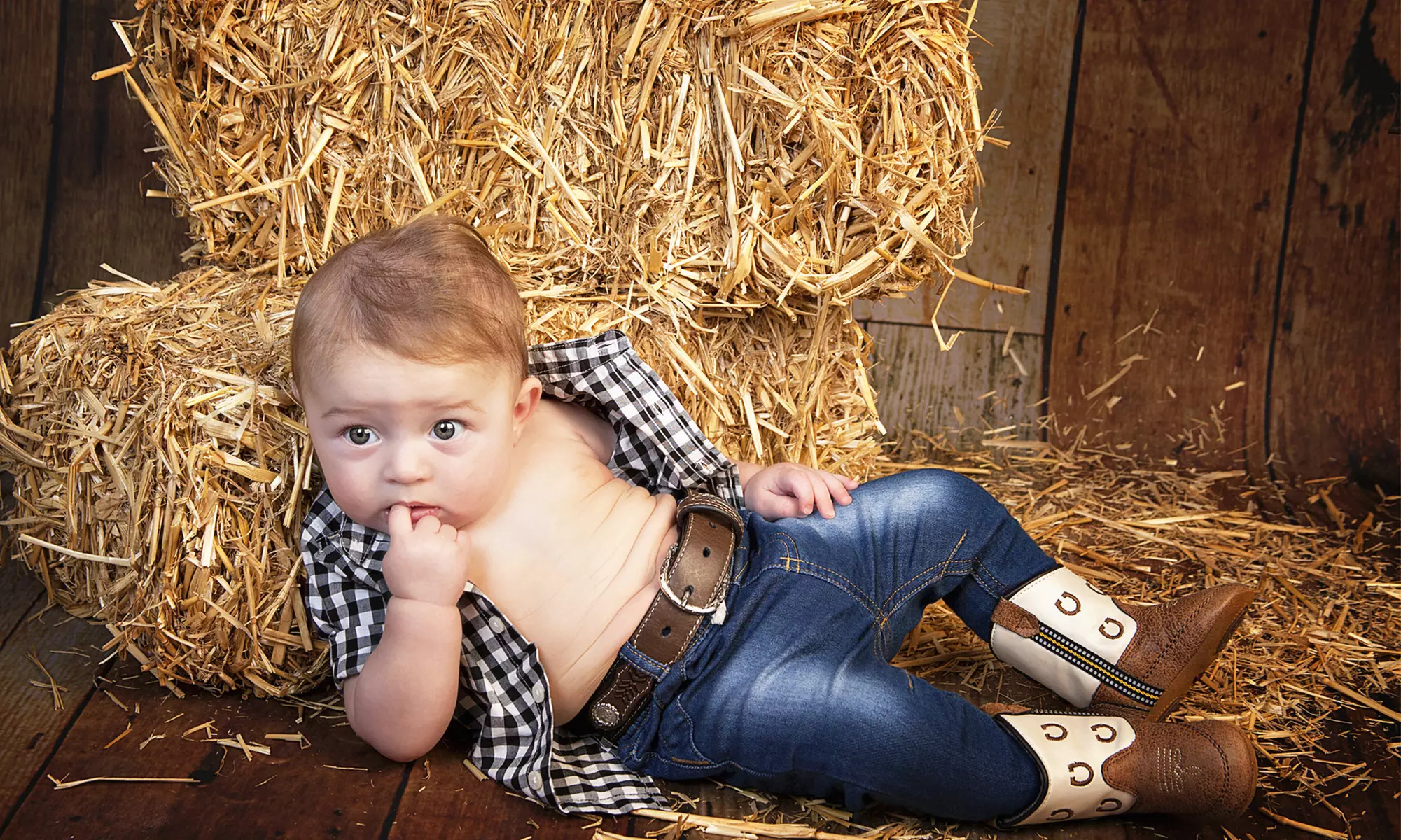 Capture Precious Moments with a 60 Minute Studio Photo Shoot