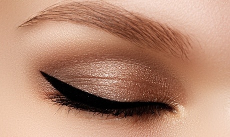 Maquillage permanent des yeux eye liner, des sourcils ou des lèvres dès 69,90 €