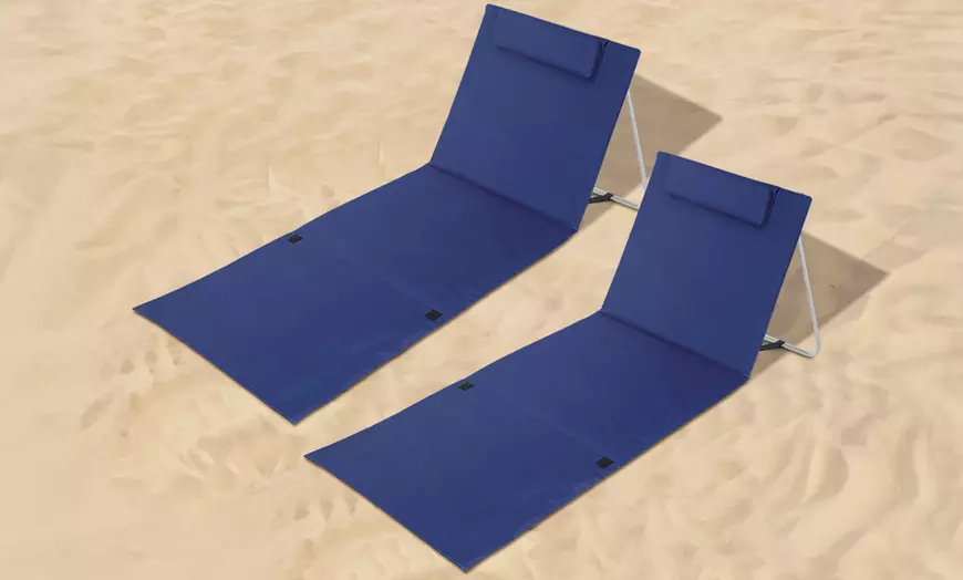 Image 4: Lot de 2 matelas imperméables et pliables pour plage ou piscine