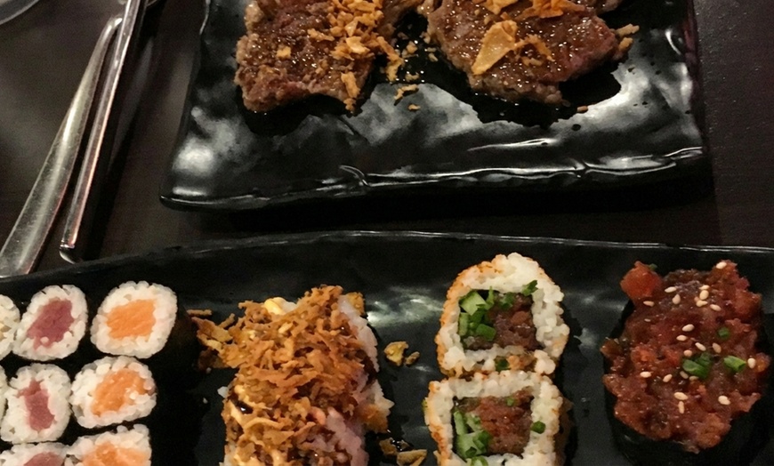 Image 4: Asiatisches All-You-Can-Eat mit japanischer Tee-Spezialität