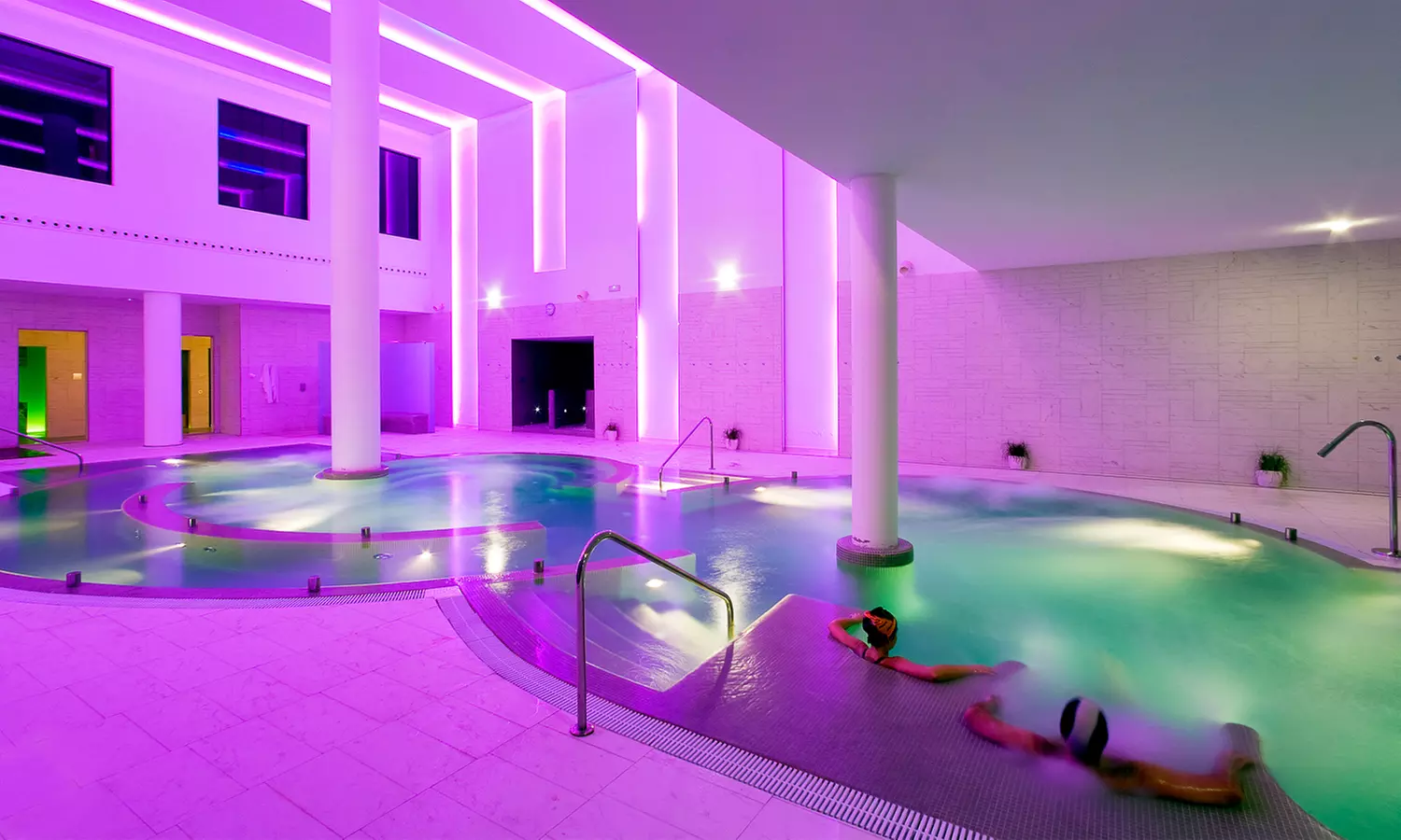 Circuito termal para 1, 2 o 4 personas con opción a comida en hotel 4*