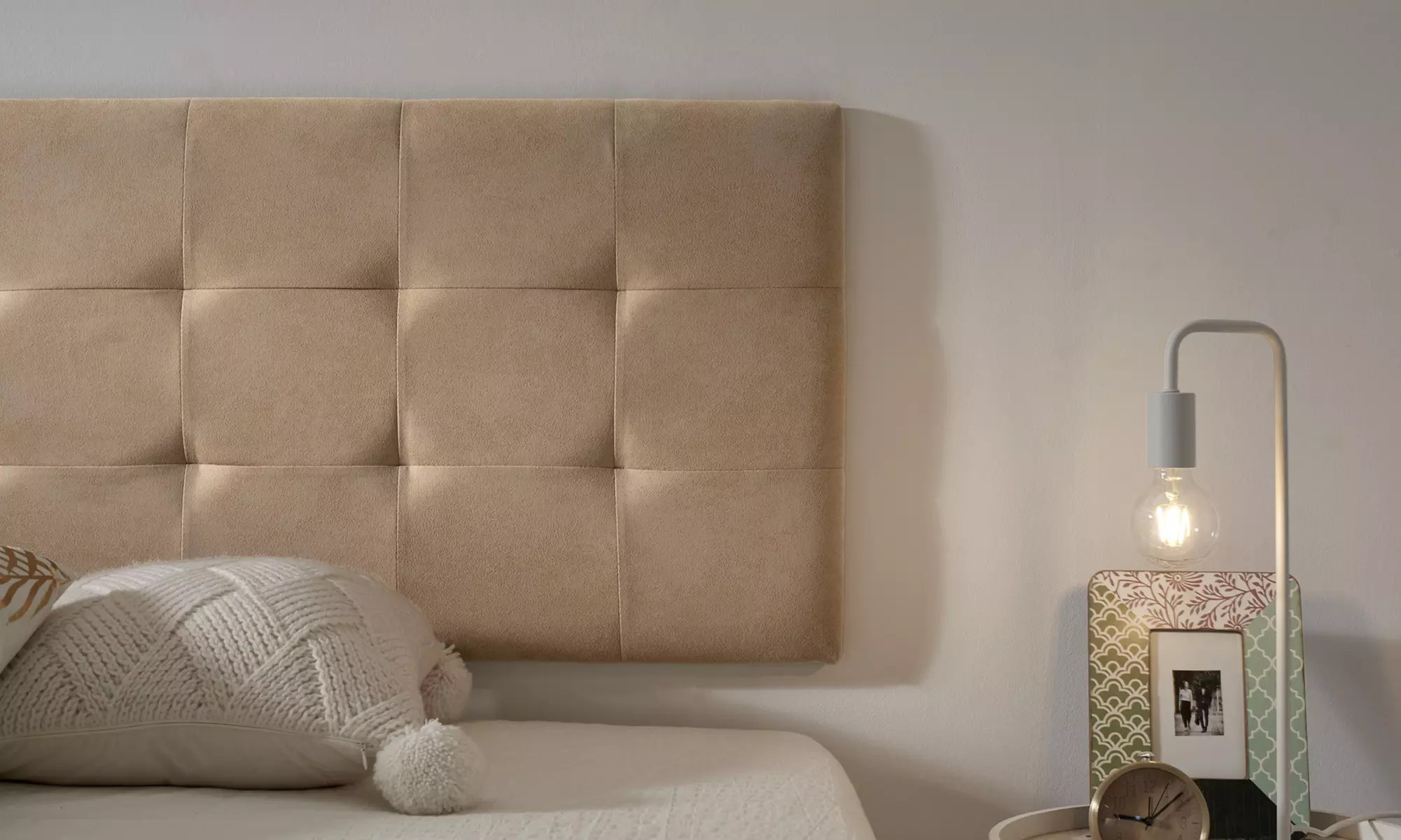 Cabecero estilo capitoné para colgar