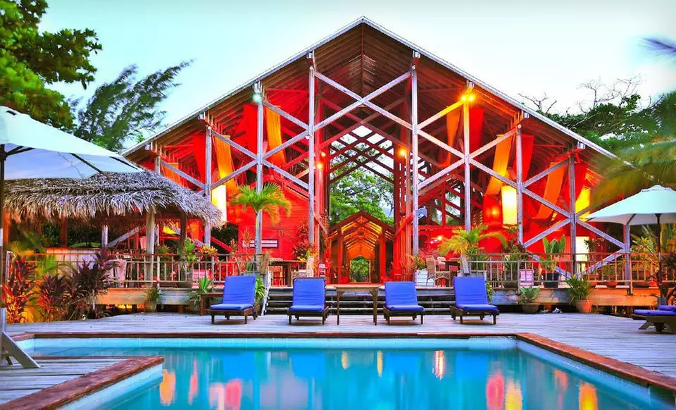Four- or Seven-Night Stay at Palmetto Bay Plantation in Honduras - Primary Image