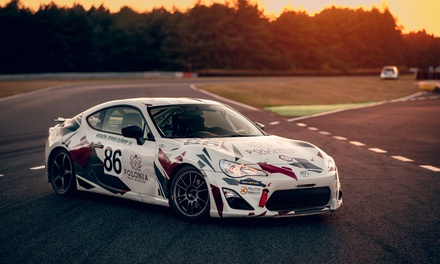 Alfa Romeo Giulia Quadrifoglio: 1 okrążenie jako pasażer – mała pętla - Akademia Ostrej Jazdy