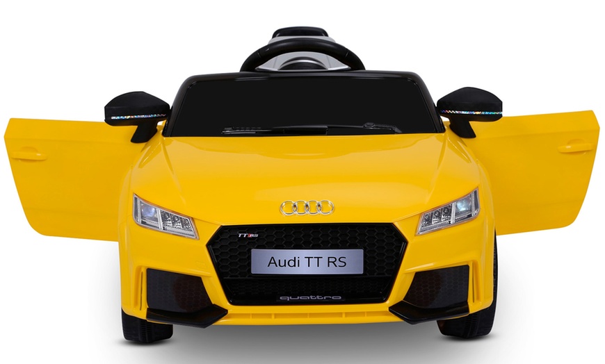 Image 16: Coche eléctrico para niños Audi TT RS