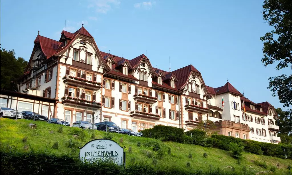 Schwarzwald: 1-2 Nächte für Zwei mit Frühstück, Wellness und opt. Dinner im 4*S Wellness Hotel Palmenwald Schwarzwaldhof - Primary Image