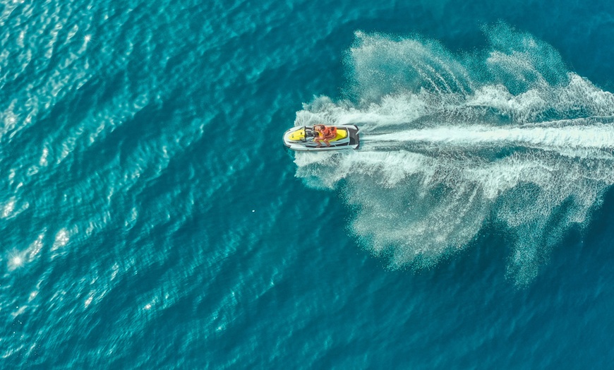 Image 7: Hasta 17% de dto. en Alquiler de motos acuáticas en Limit Boat Rental