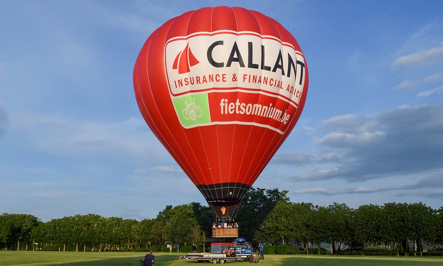 Image 2: België van Boven: ballonvaart van 1 uur + glas cava en hapjes