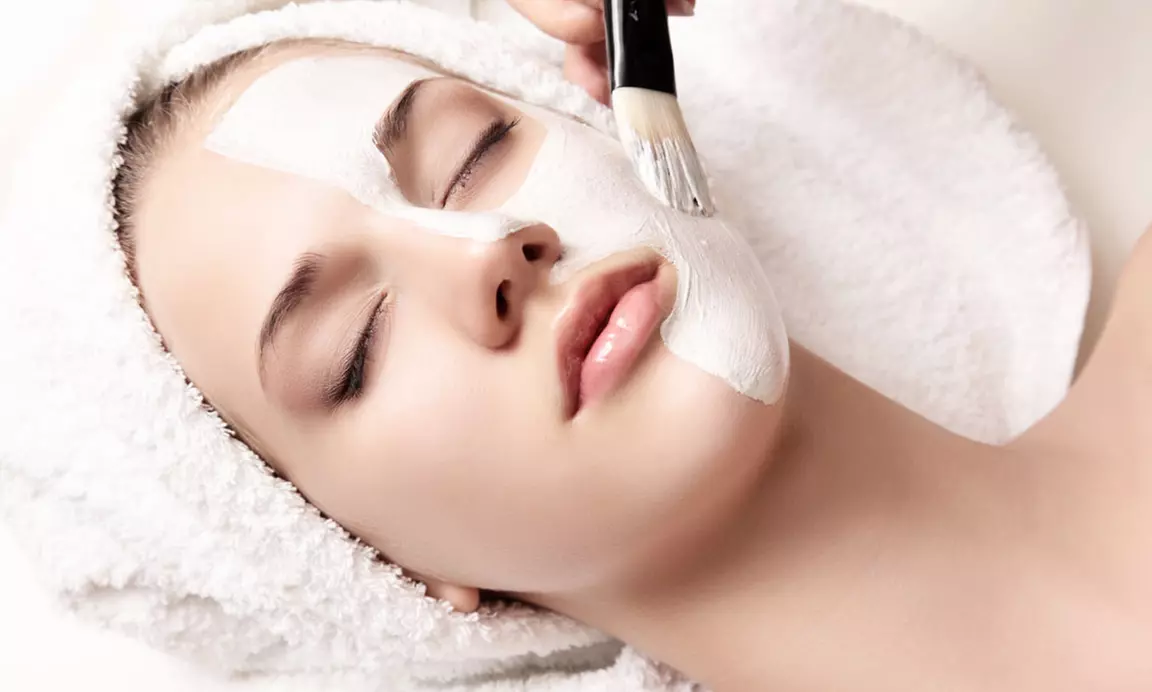 60 Min. Gesichtsbehandlung nach Wahl o. 75 € Wertgutschein für 1 Pers.