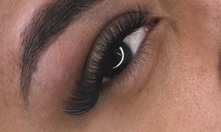 Full set classic eyelashes  - Nelfi Bossio Aesthetic Studio