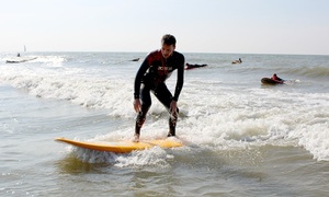 3 uur surfboard + wetsuit huren