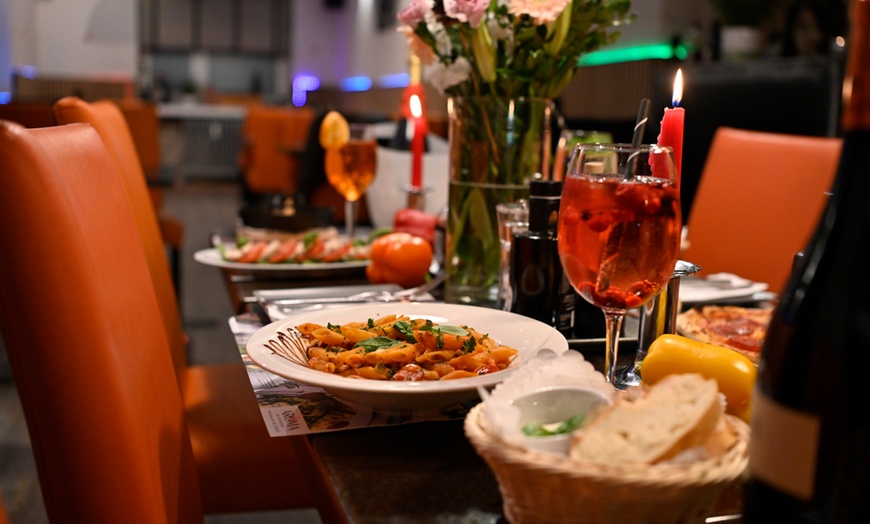 Image 2: Ein italienisches 4-Gänge-Menü zum Abendessen für 2 oder 4 Personen