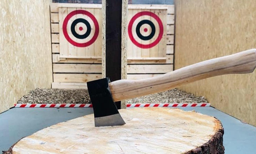 Image 2: Experience the Thrill of Axe Throwing for 1, 2, 4 or 6 People