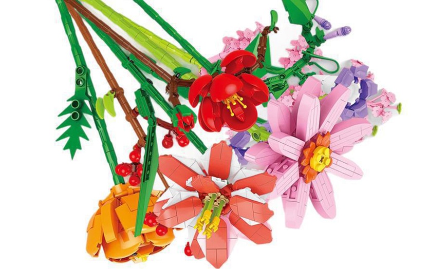 Image 5: Flower Bouquet Building Blocks Advent Calendar