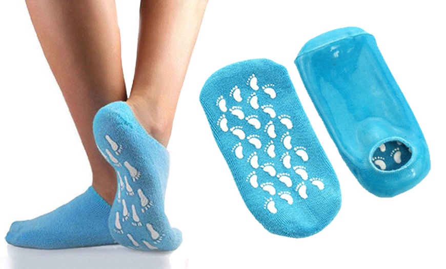 Image 3: Moisturising Gel Socks