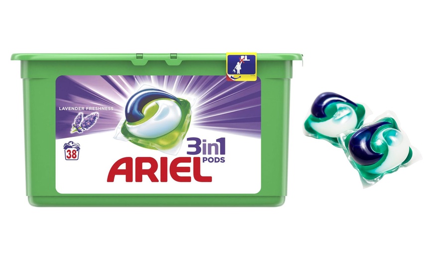 Image 2: Ariel Lavender Laundry Pods