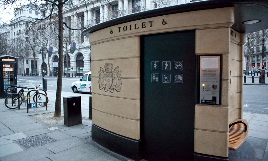 Why Is A Bathroom Called A Loo In England