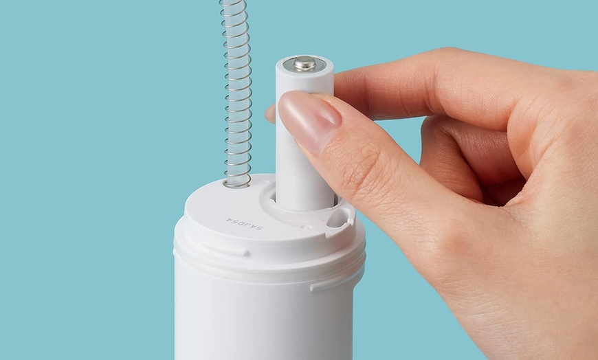 Image 3: Panasonic Portable Oral Irrigator