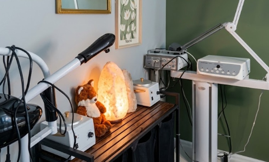 Image 12: Relax with One, Two, or Three 60-Minute HydraFacial Sessions