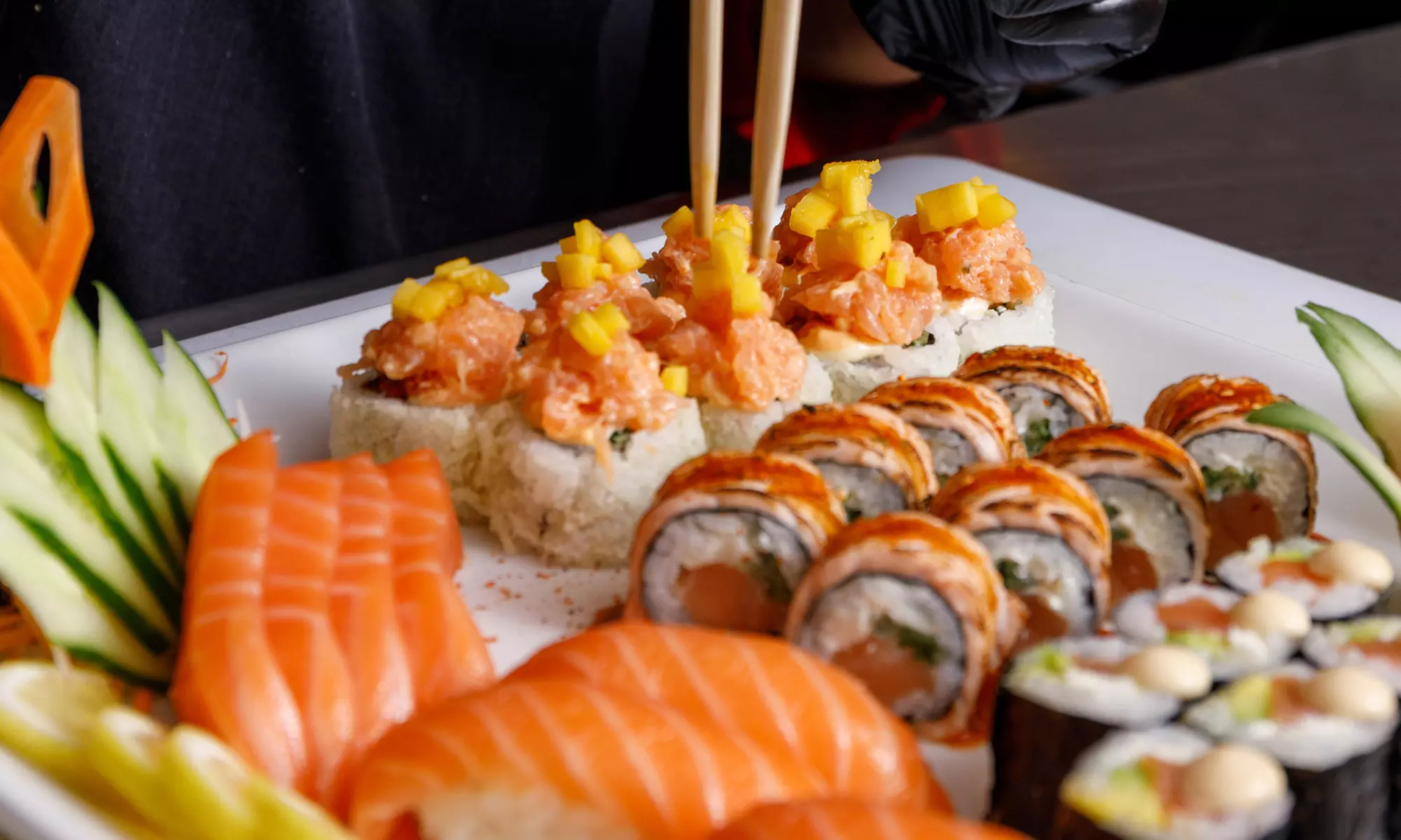 Sushi Set Menu with a beverage at Keway Mai @ 4* City Seasons Al Hamra