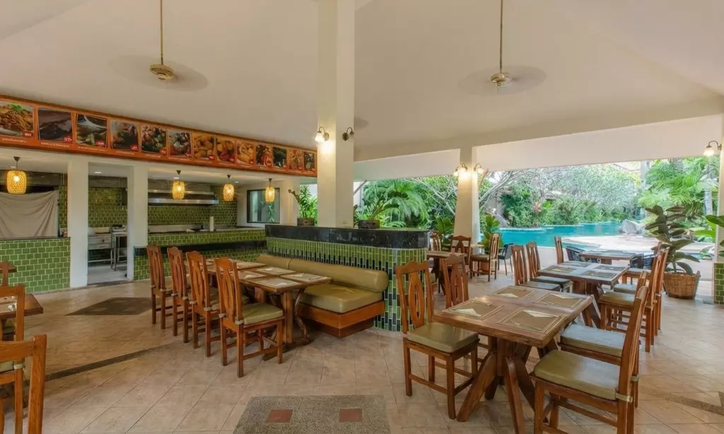 ✈︎ 10‑Night Thailand Island Escape with Flights