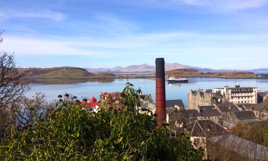 Image 7: Scotland's Oban: 1 or 2 Nights with Glass of Fizz, and Late Check-out