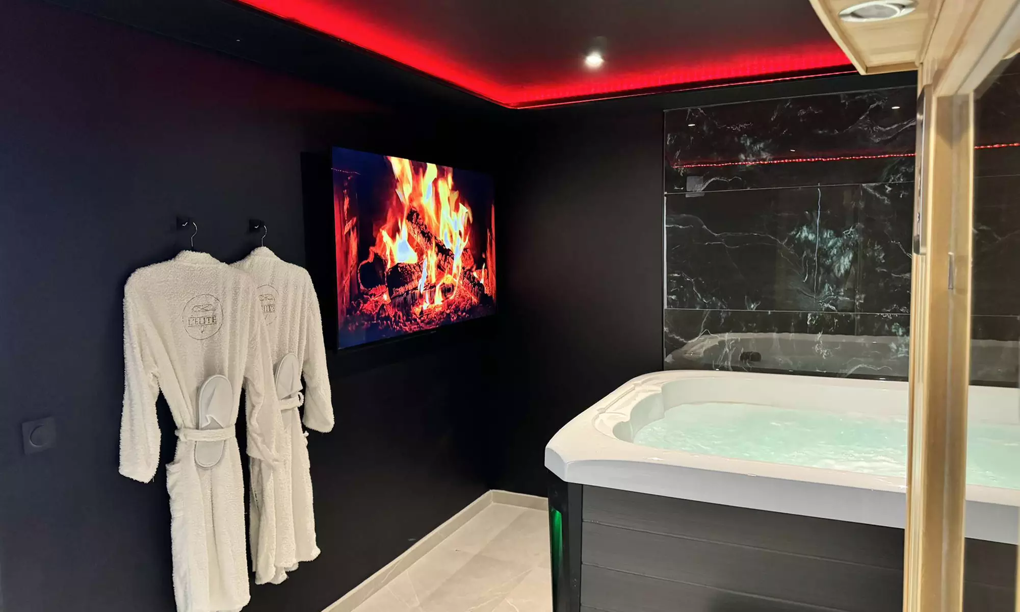 Proche Alès : une nuit en suite avec PDJ et spa, options repas